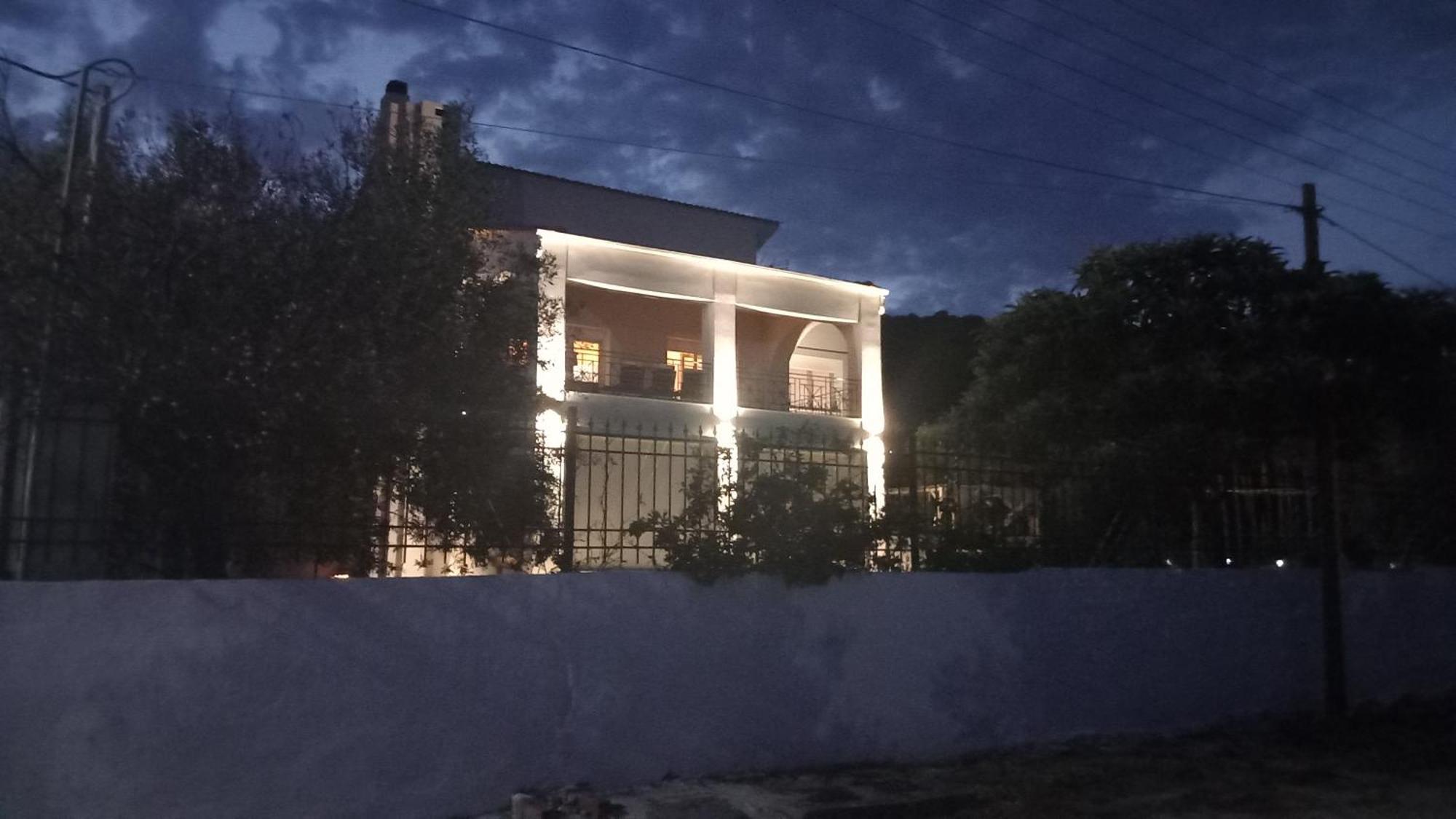 "Kochili Villa" Luxury Villa Agios Andreas  외부 사진